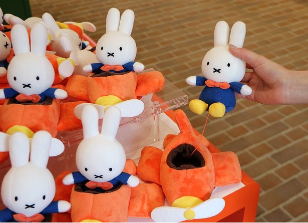 ハウステンボスの新ミッフィーエリア限定グッズが多数登場！身に着け