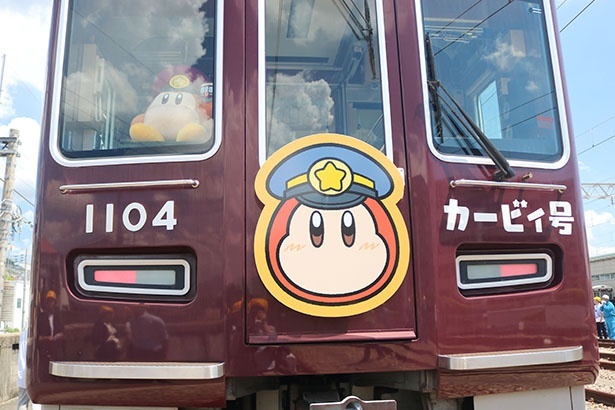 阪急電車が星のカービィ仕様に大変身！限定ラッピング列車やスタンプ