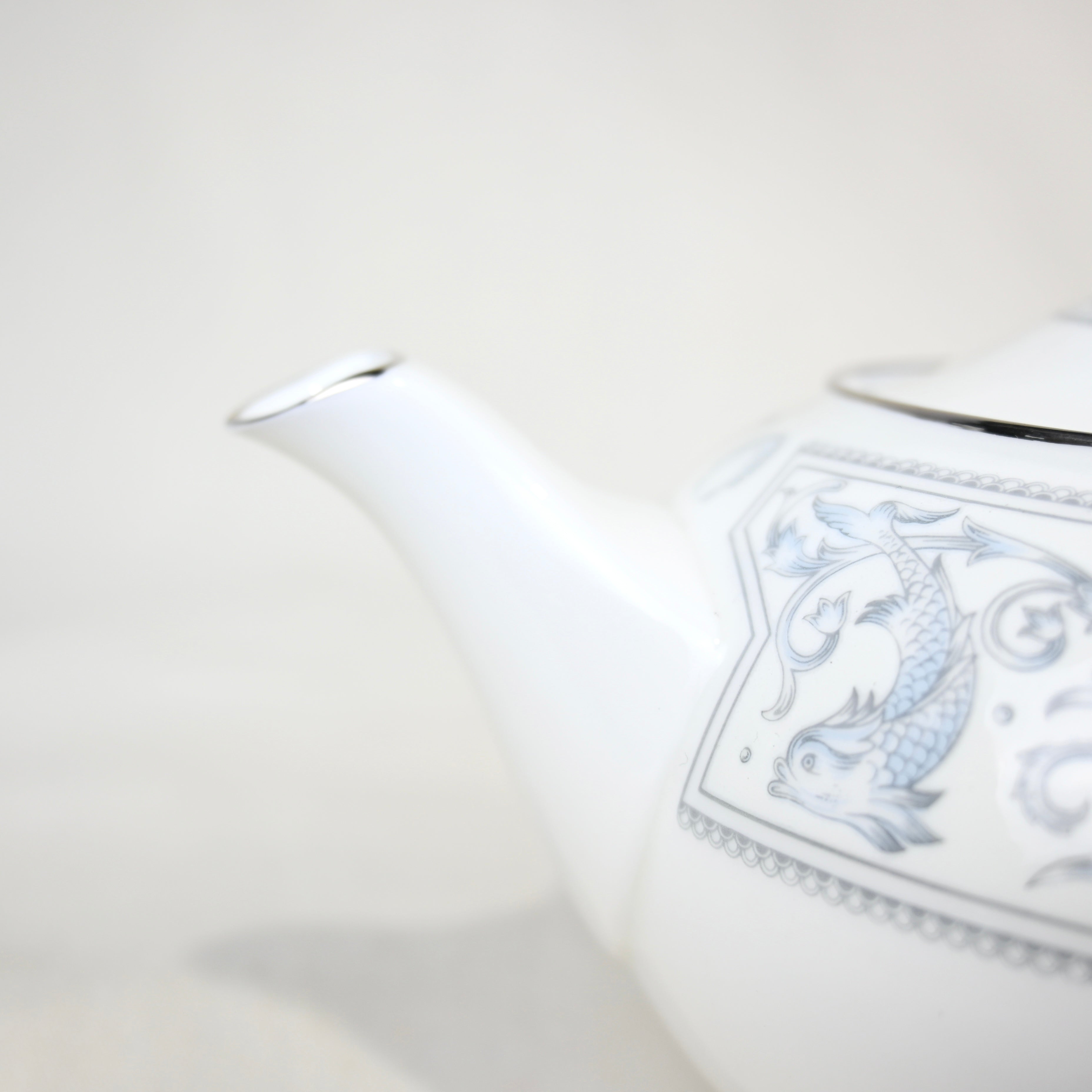 Wedgwood Dolphins White R4652 TeaPot / ウエッジウッド ドルフィン