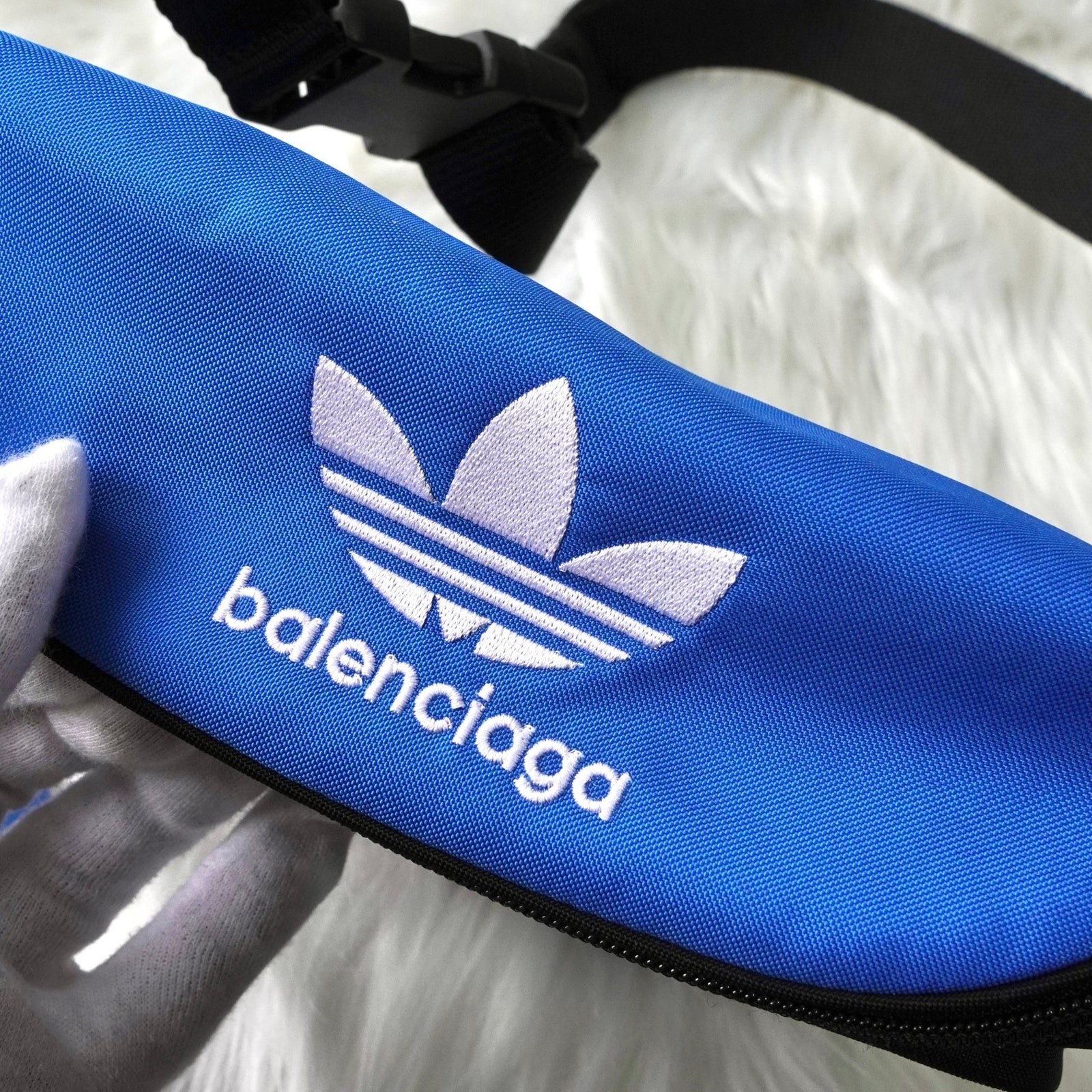 バレンシアガ アディダスコラボ トレフォイルロゴ ナイロン ウエスト