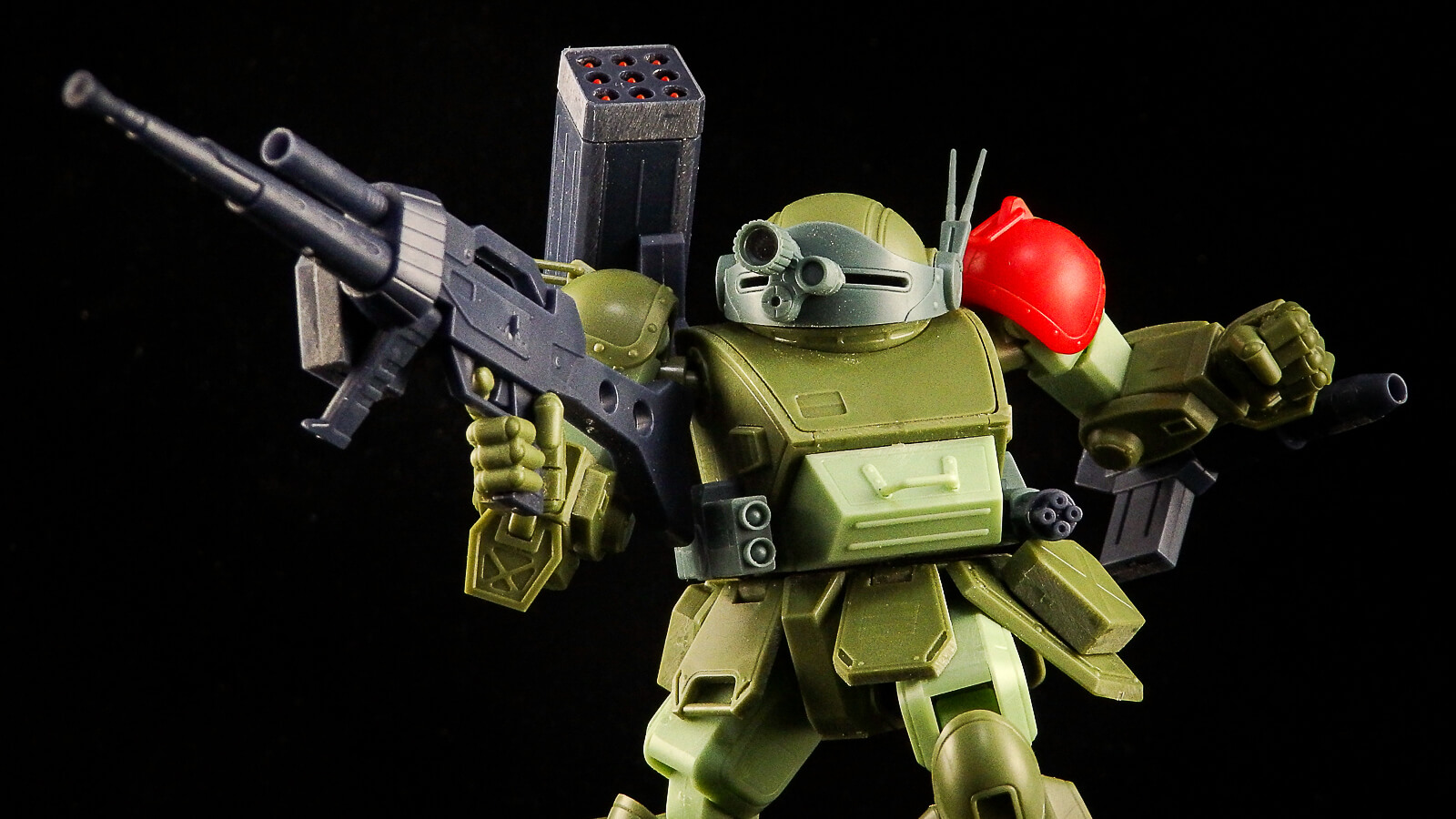 装甲騎兵ボトムズの魅力が凝縮した赤き肩アーマーのカスタム機