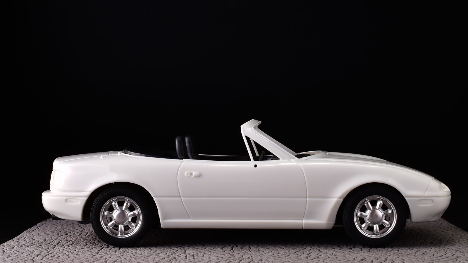 とっても気軽にプラモドライブに行ける「タミヤ ユーノス ロードスター