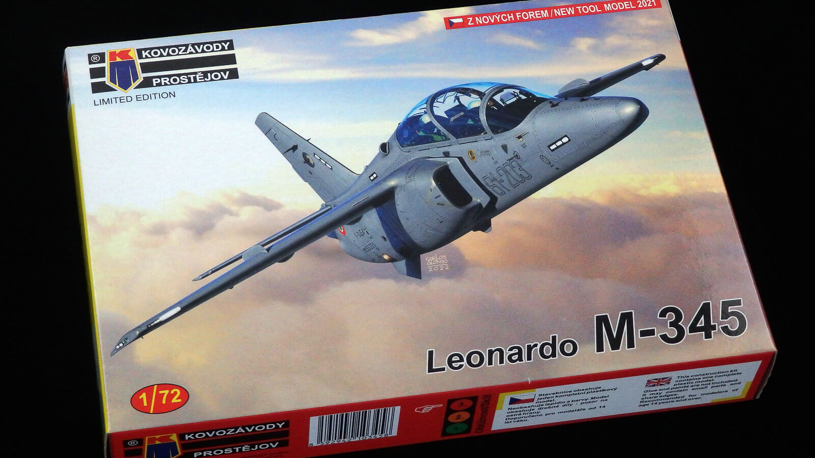 手応え十分！！チェコからやってきたイカしたイタリア空軍練習機