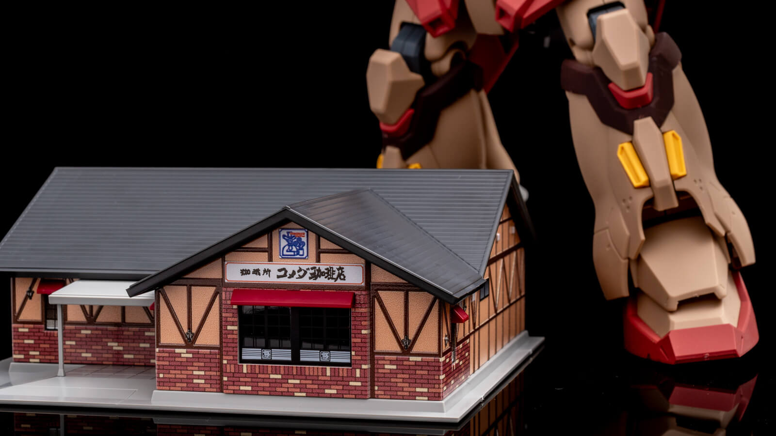 超高精細な印刷で再現されたコメダ珈琲店の模型にビビり倒そう