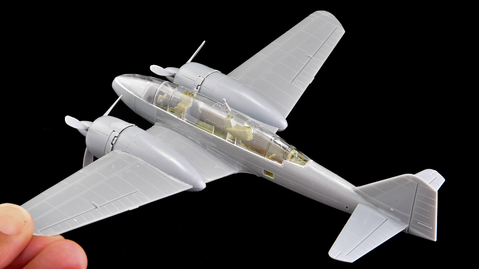 英国で眠る名機を、あなたの部屋に。「ハセガワ 1/72 三菱 キ46 百式