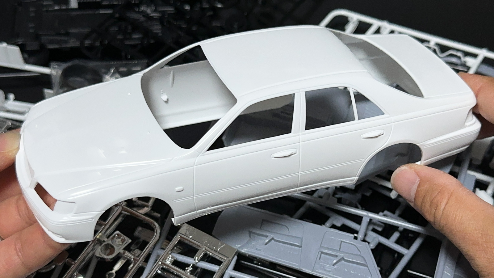 レビュー】18歳の僕が憧れた「Y33シーマ」。アオシマのプラモであの頃