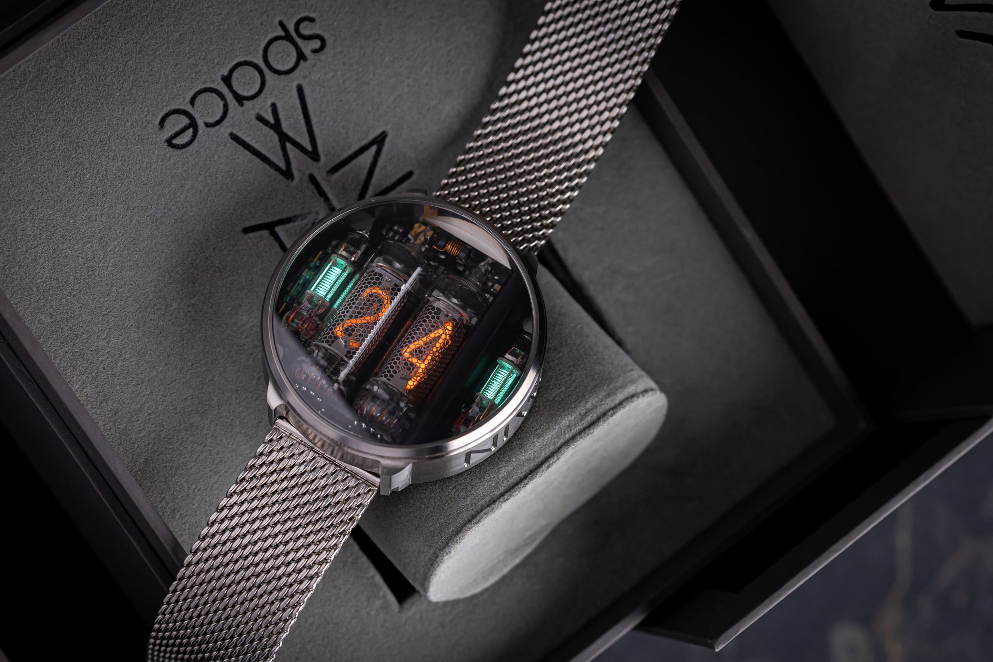 NIWA Nixie watch V 2.0 - Neptune case – NIWA Watches store