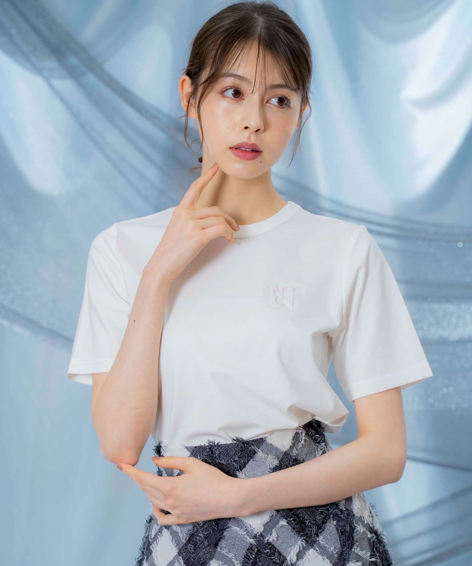 エンボスロゴTシャツ | Tシャツ・カットソー | NOELA OFFICIAL WEB STORE