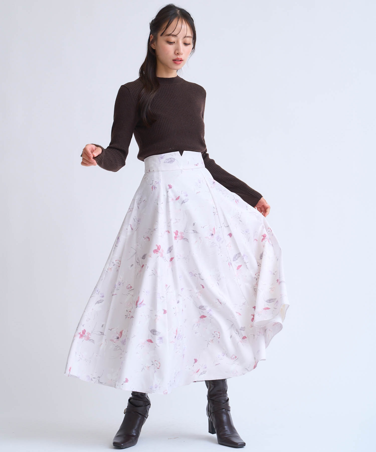 クラシカルフラワースカート | フレアスカート | NOELA OFFICIAL WEB STORE