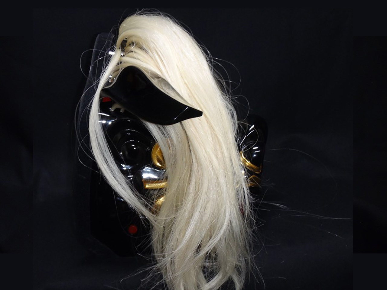 織り額】金箔に織 額付き 滝に唐獅子 織り額】金箔に織 額付き 滝に