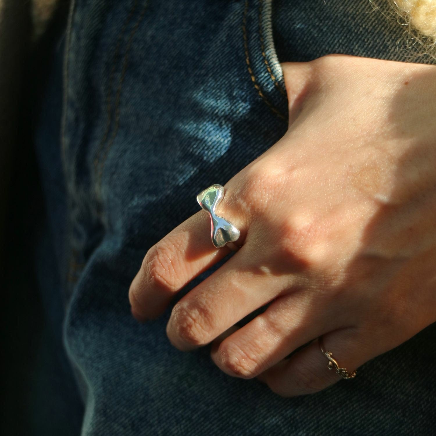 シルバーリボンリング｜リング｜ノジェス 公式オンラインストア