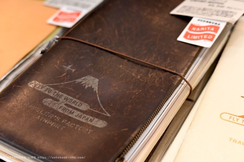 成田空港限定のトラベラーズノート（パスポートサイズ）を買ってきた✈️