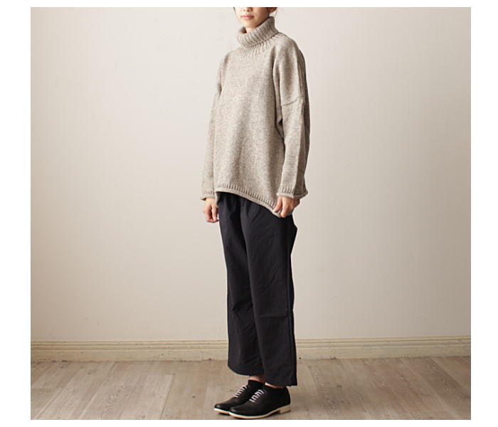 utilite(ユティリテ) ペルーハイランドタートルネックプルオーバー