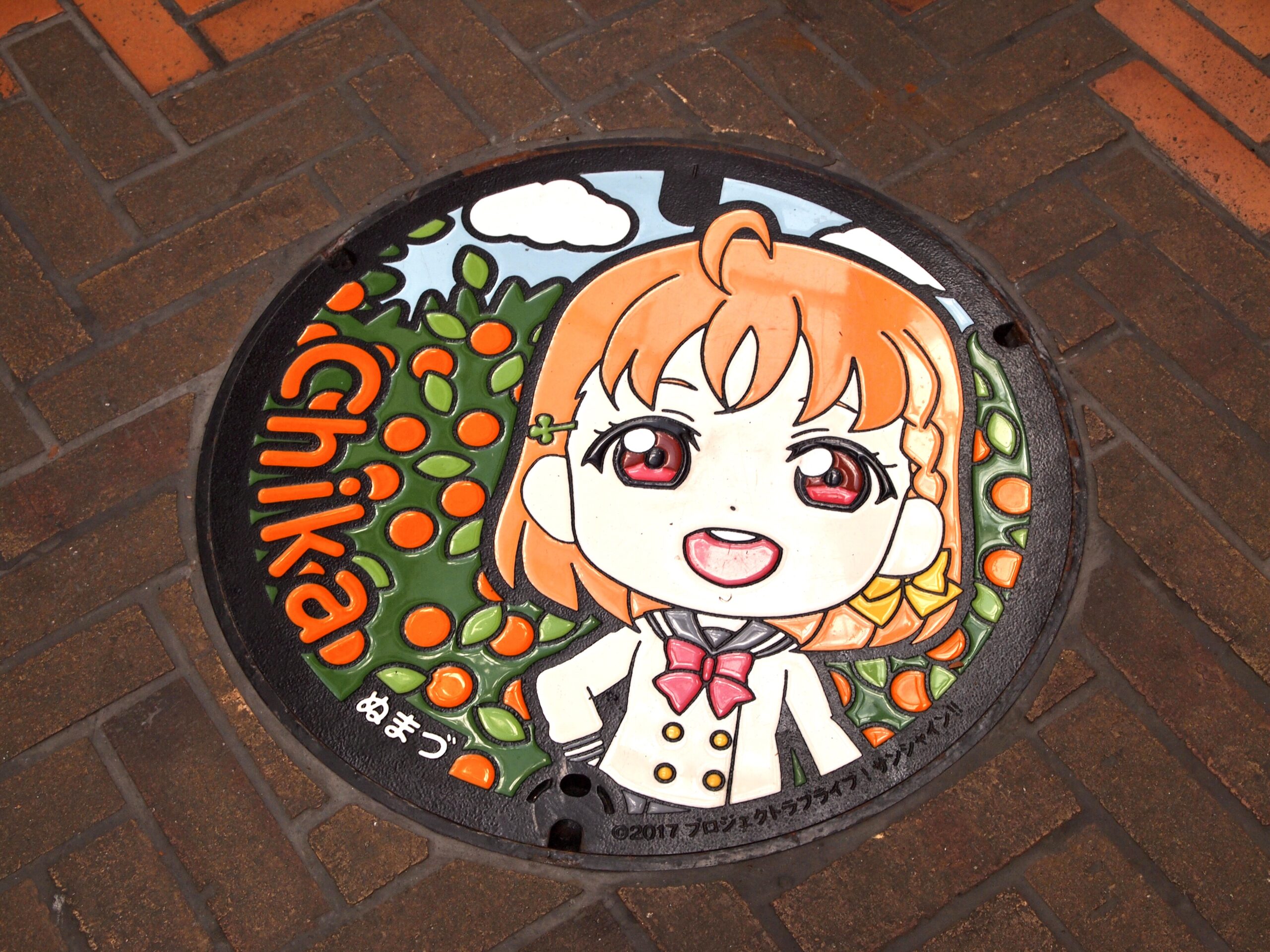 ラブライブ！】沼津仲見世商店街のAqoursマンホールが2年生に