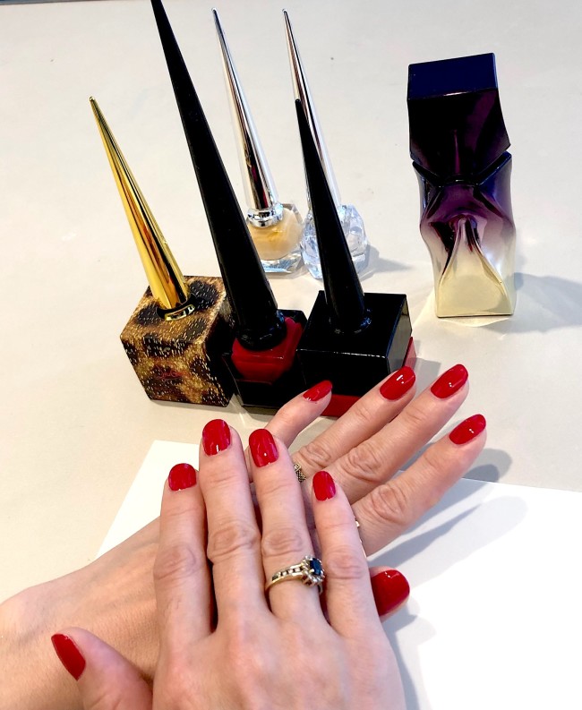 老舗ネイルサロン「ロングルアージュ」と「クリスチャン ルブタン」の