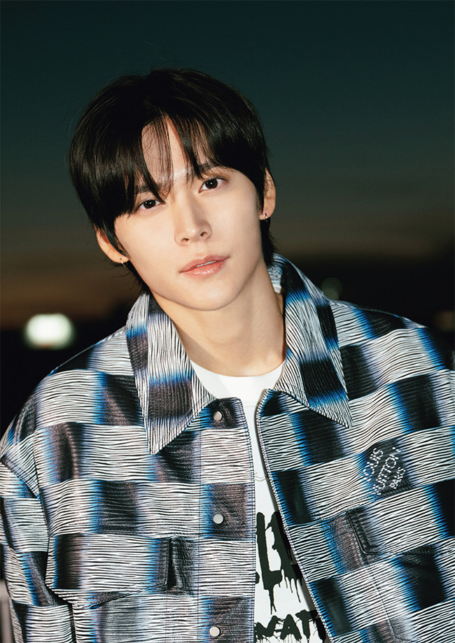 1・2月合併号別冊付録】RIIZE EUNSEOKに一問一答！ | Numero TOKYO