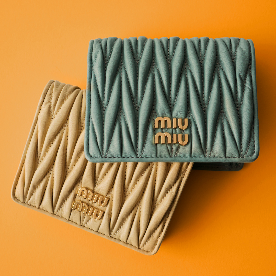 年内最後の最強開運日に向けて！ ホリデーシーズンを彩る「Miu Miu