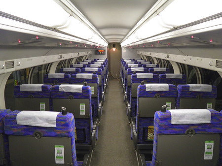 E217系「横須賀線ほか」 座席・車内・シート・座り心地・乗り心地 - 抜け蔵