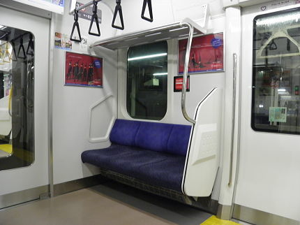 E233系3000番台「東海道・宇都宮・高崎線」 座席・車内・シート・座り