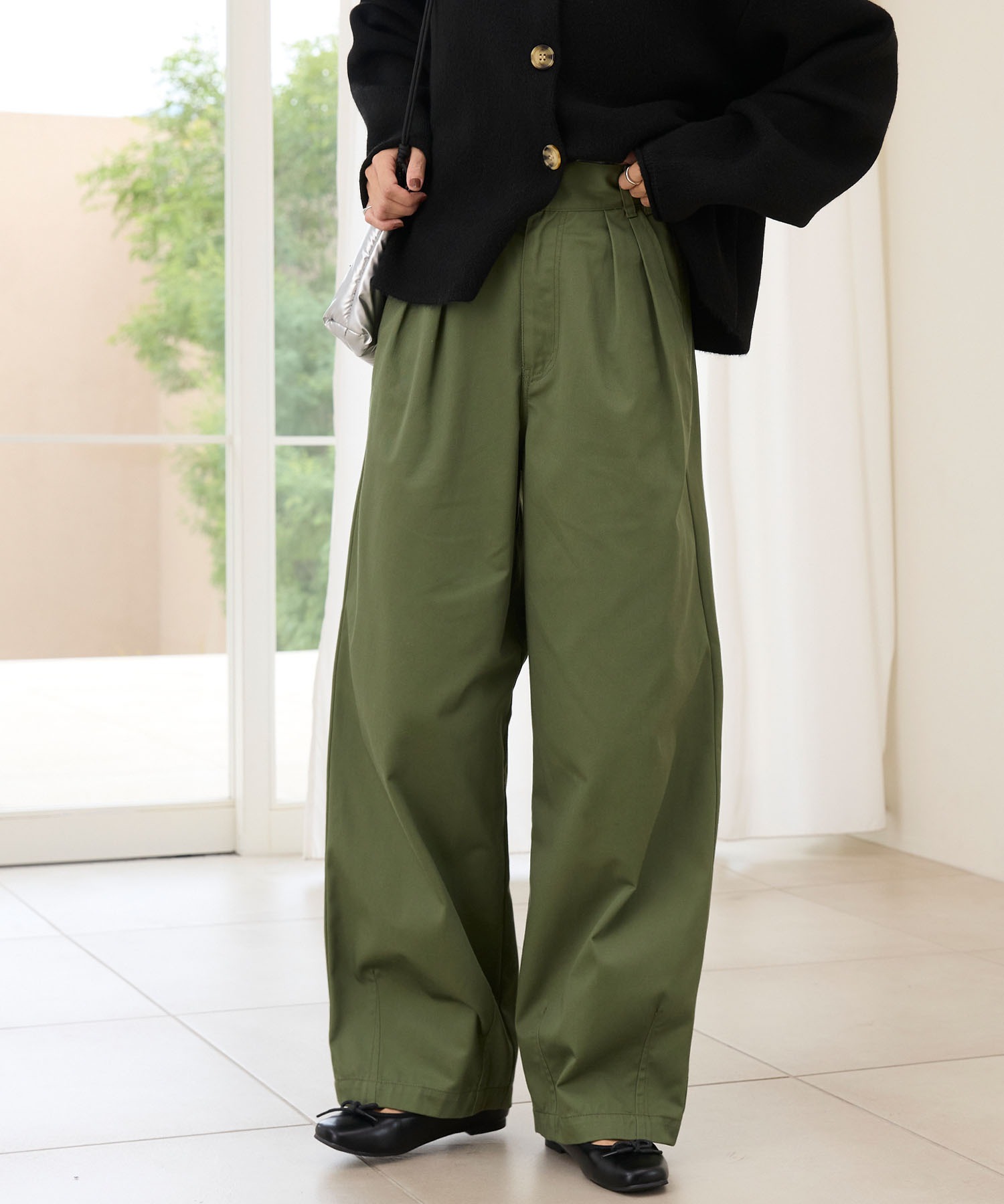 ハイウエストワイドイージータックカーブパンツ〈マシンウォッシャブル