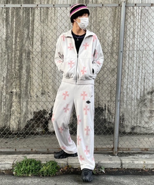 A'GEM/9 × .kom『UNKNOWN LONDON/アンノウン ロンドン』VELOUR