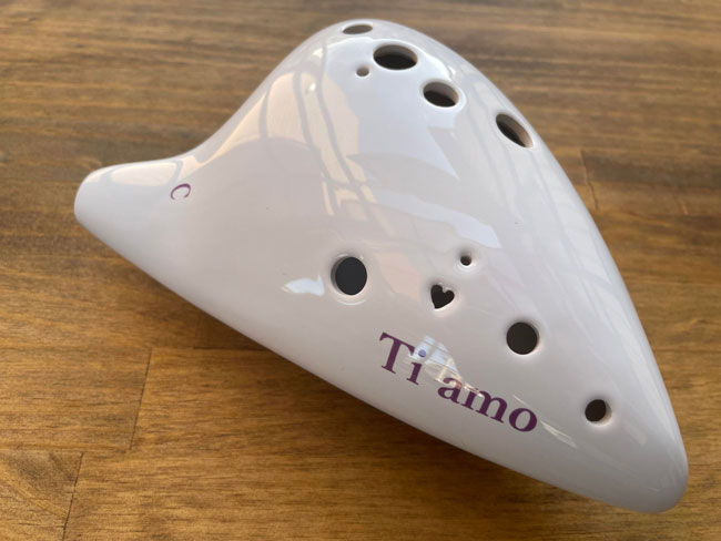 軽いバスC管“クオーレ”|テレマン楽器が運営するオカリナ専門店/販売店