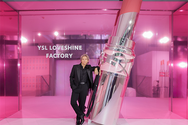 平野紫耀さんが「YSL LOVESHINE FACTORY」レセプションに登場！使用