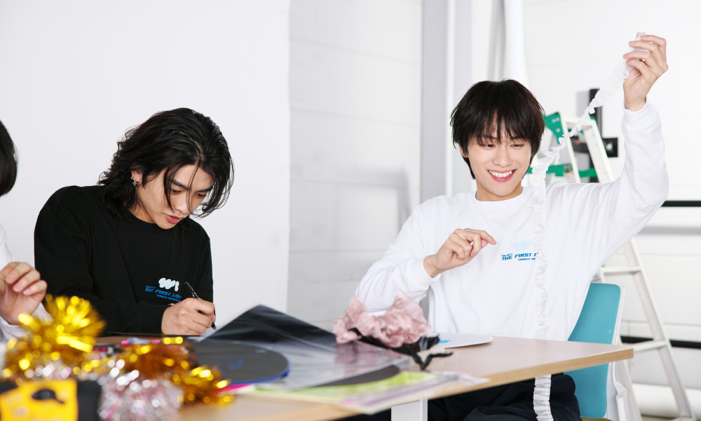 WILD BLUE連載Vol.1】ミニ連載スタート記念！ 推しうちわ作りに