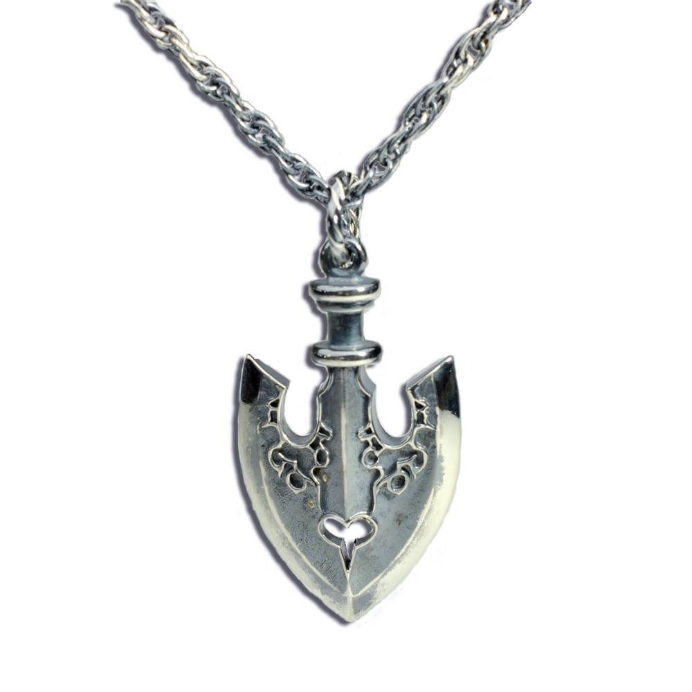 ジョジョ」謎の矢モチーフのシルバーネックレスが発売 - コミックナタリー