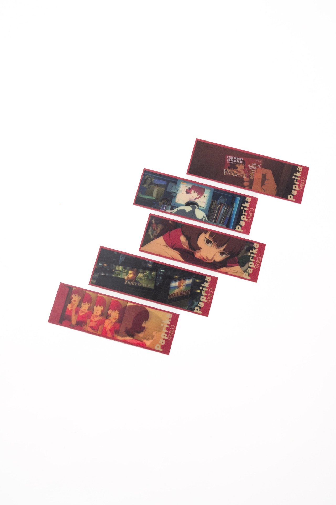 レストラン・カフェでもらえるノベルティのブックマーカー [画像・動画