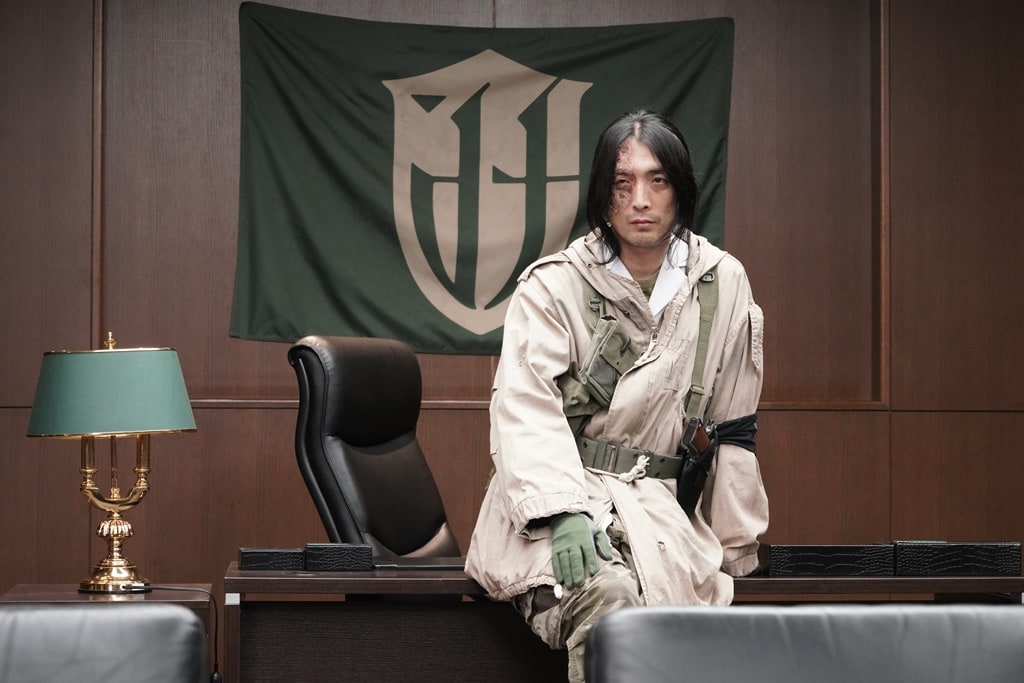 仮面ライダーグリス」カシラ＆三羽ガラスが広島へ、5都市で舞台挨拶も