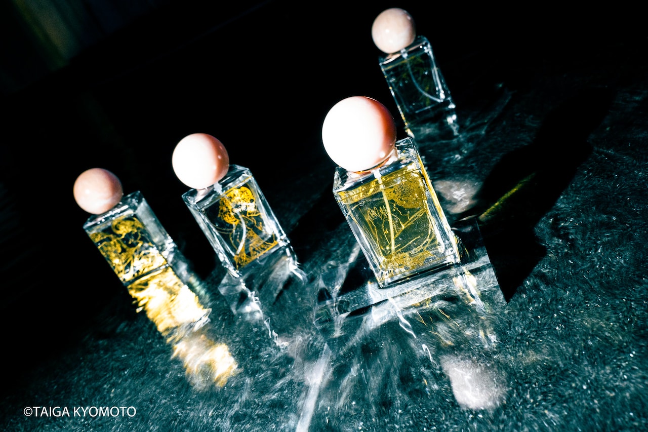 見習いアーティスト”SixTONES京本大我が新作フレグランスの広告