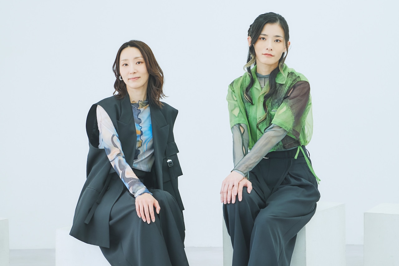 小沢健二×ずとまよACAね、テニスコートで対談＆対戦 - 音楽ナタリー