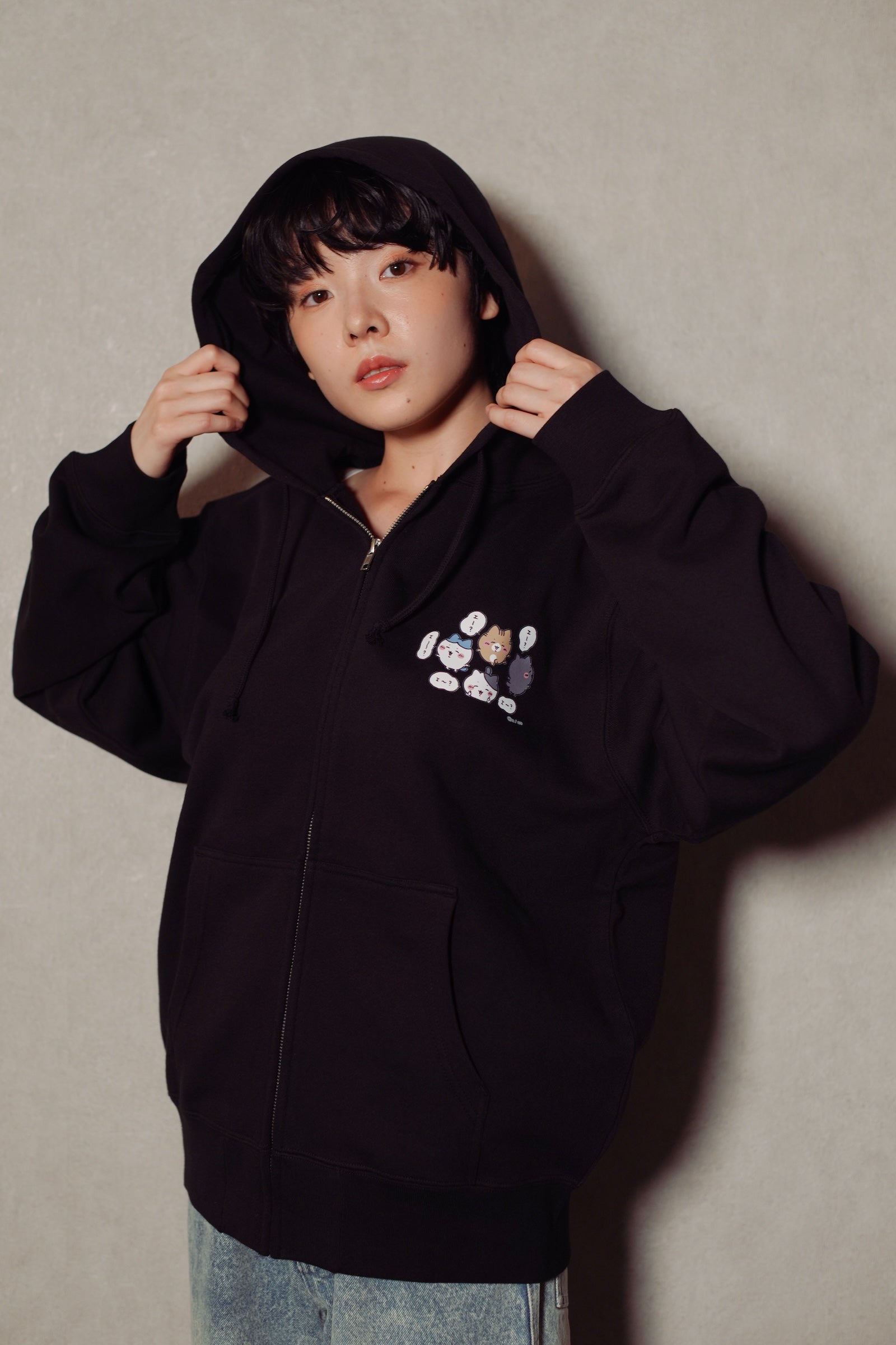 ちいかわ ハチワレの仲間たち ジップパーカー – Talking Heads ODM