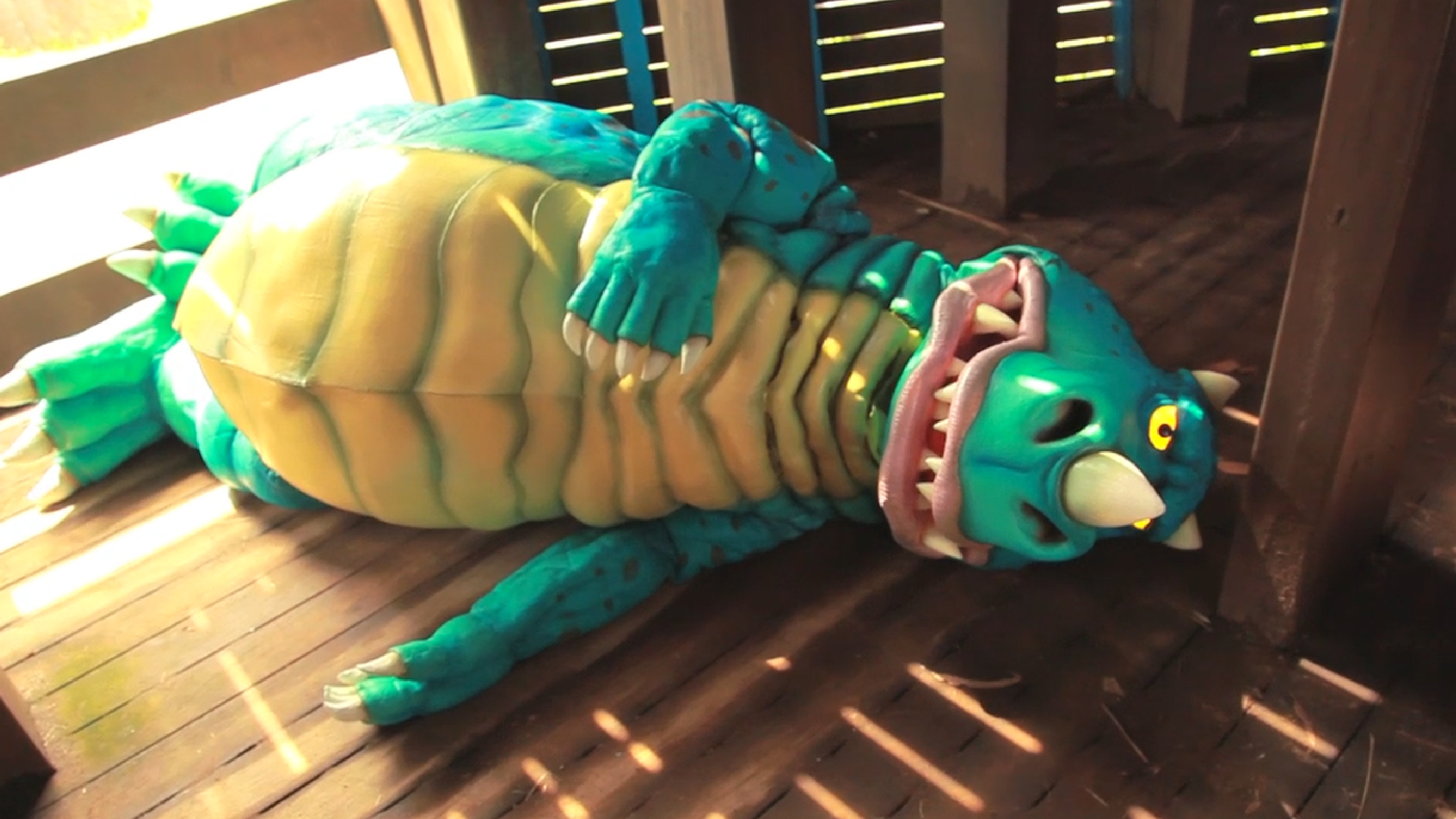 バ怪獣 ゴメラ – JUNYA OKABE