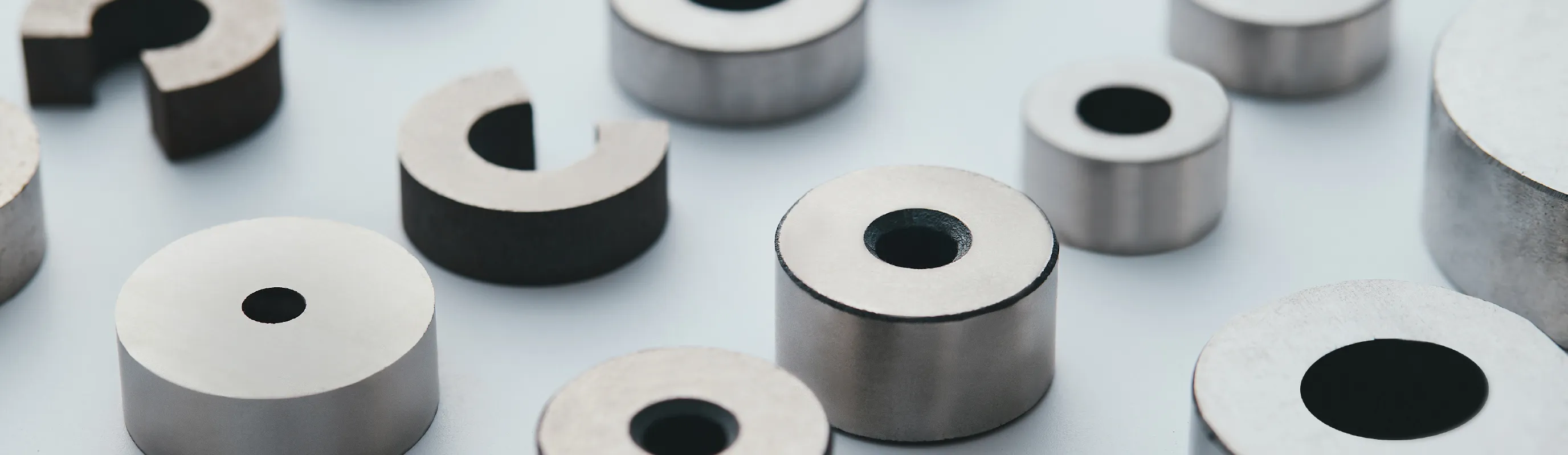 鋳造アルニコ磁石 | 岡村特殊金属株式会社