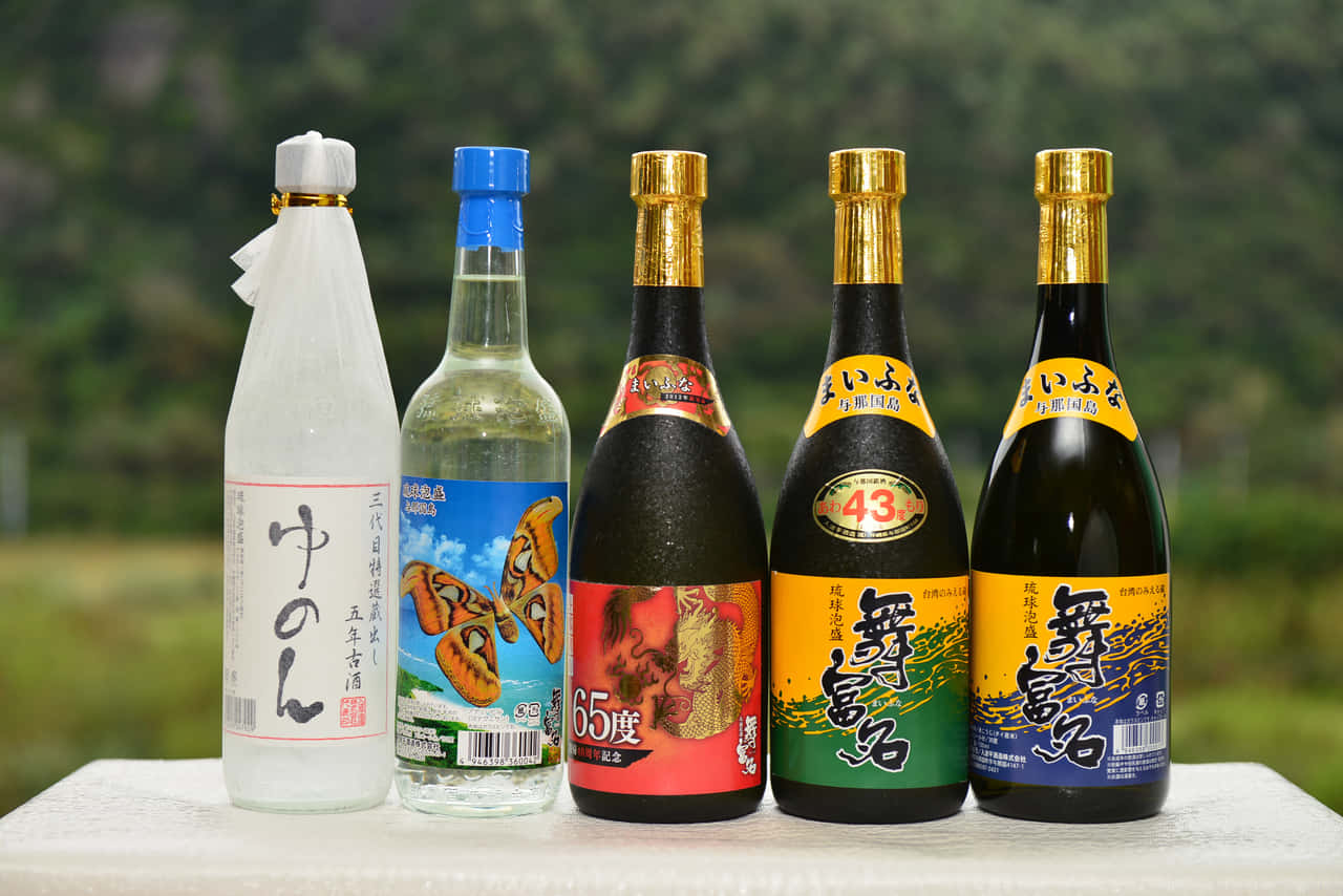 琉球泡盛 || 地域と育む泡盛 | 【沖縄県酒造組合公式】