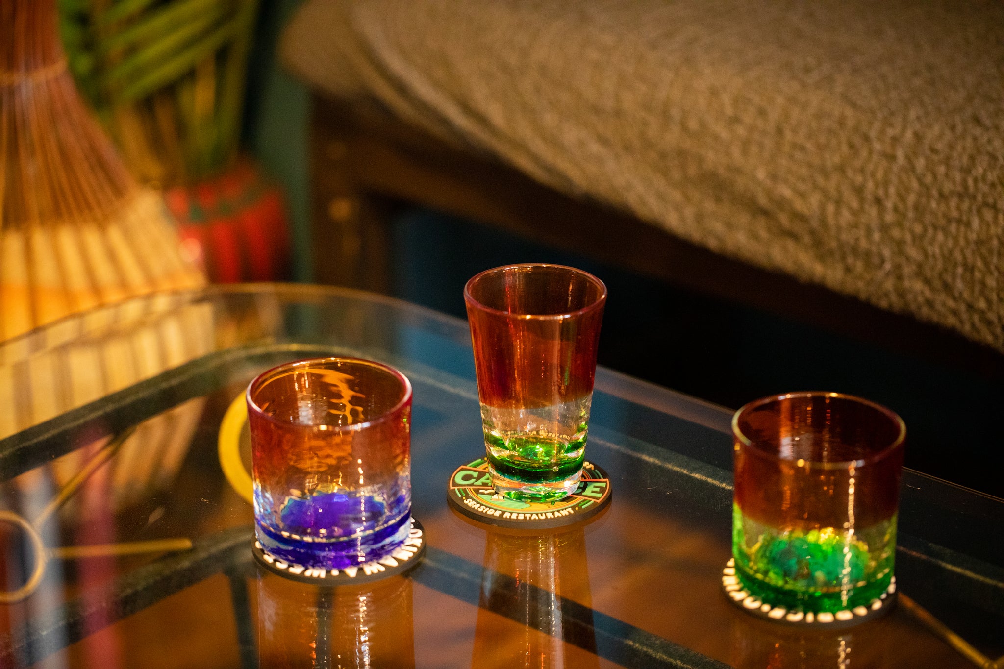 琉球ガラスの海風 残波の夕日 ビアグラス 赤 緑 オンラインストア 人気