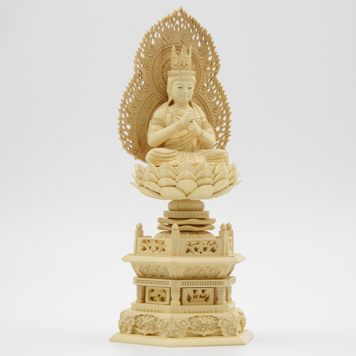 仏像 真言宗 大日如来 柘植製 六角台座 火炎光背 金泥付 眼入 | 仏壇大