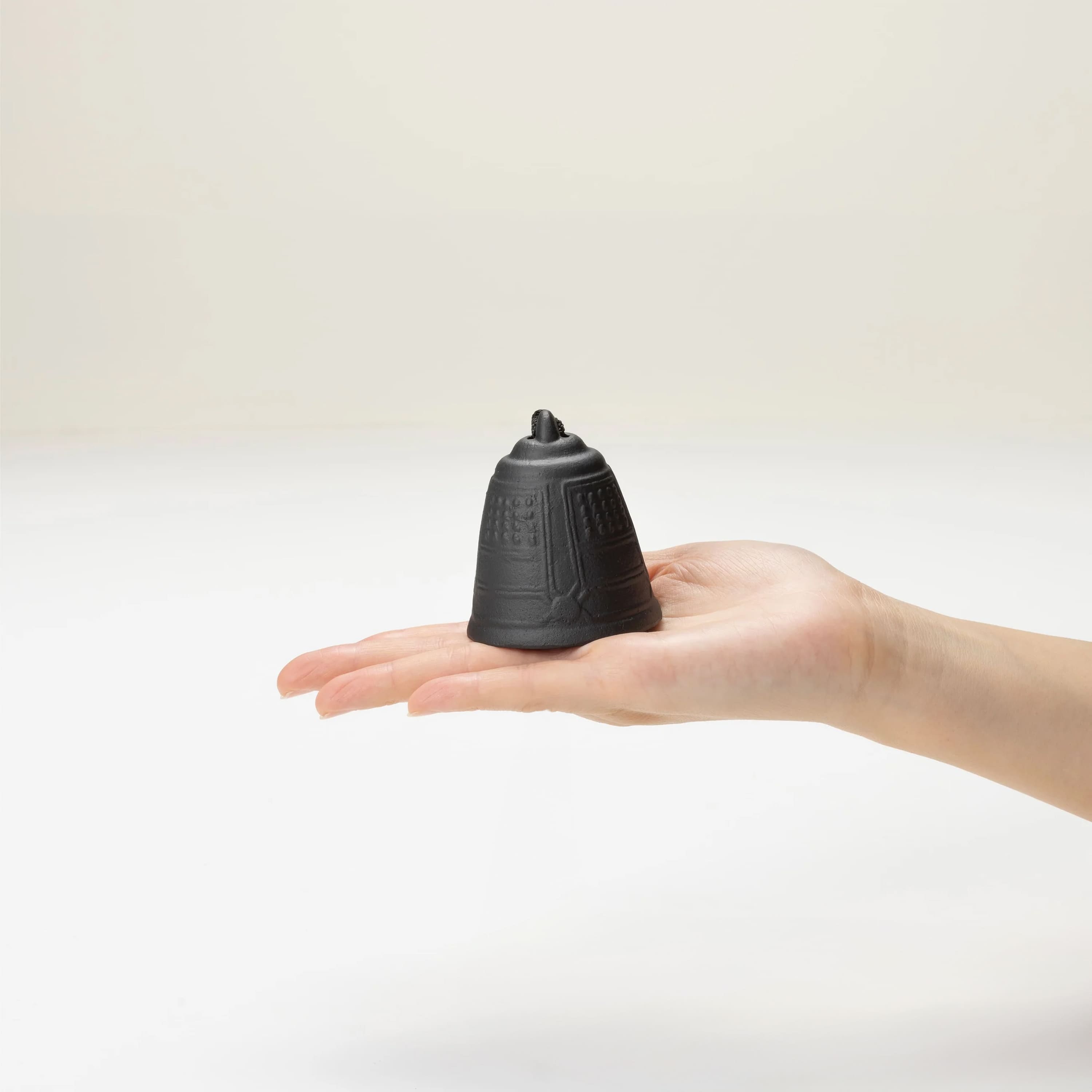 風鈴 梵鐘 | 南部鉄器の老舗 及源鋳造 OIGEN 公式オンラインショップ