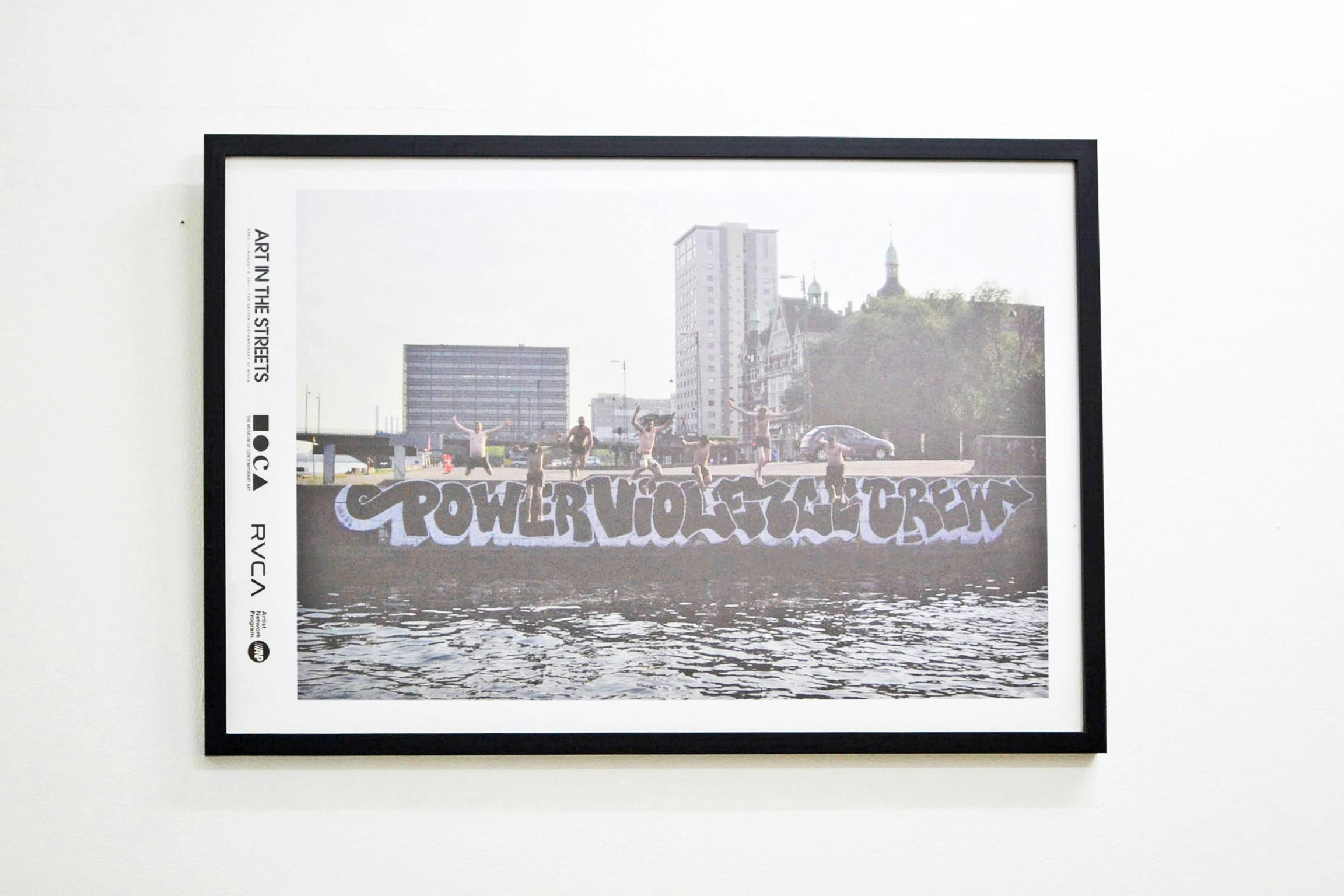 Art in the Streets Poster#2 ポスター + オーダーフレーム：バリー