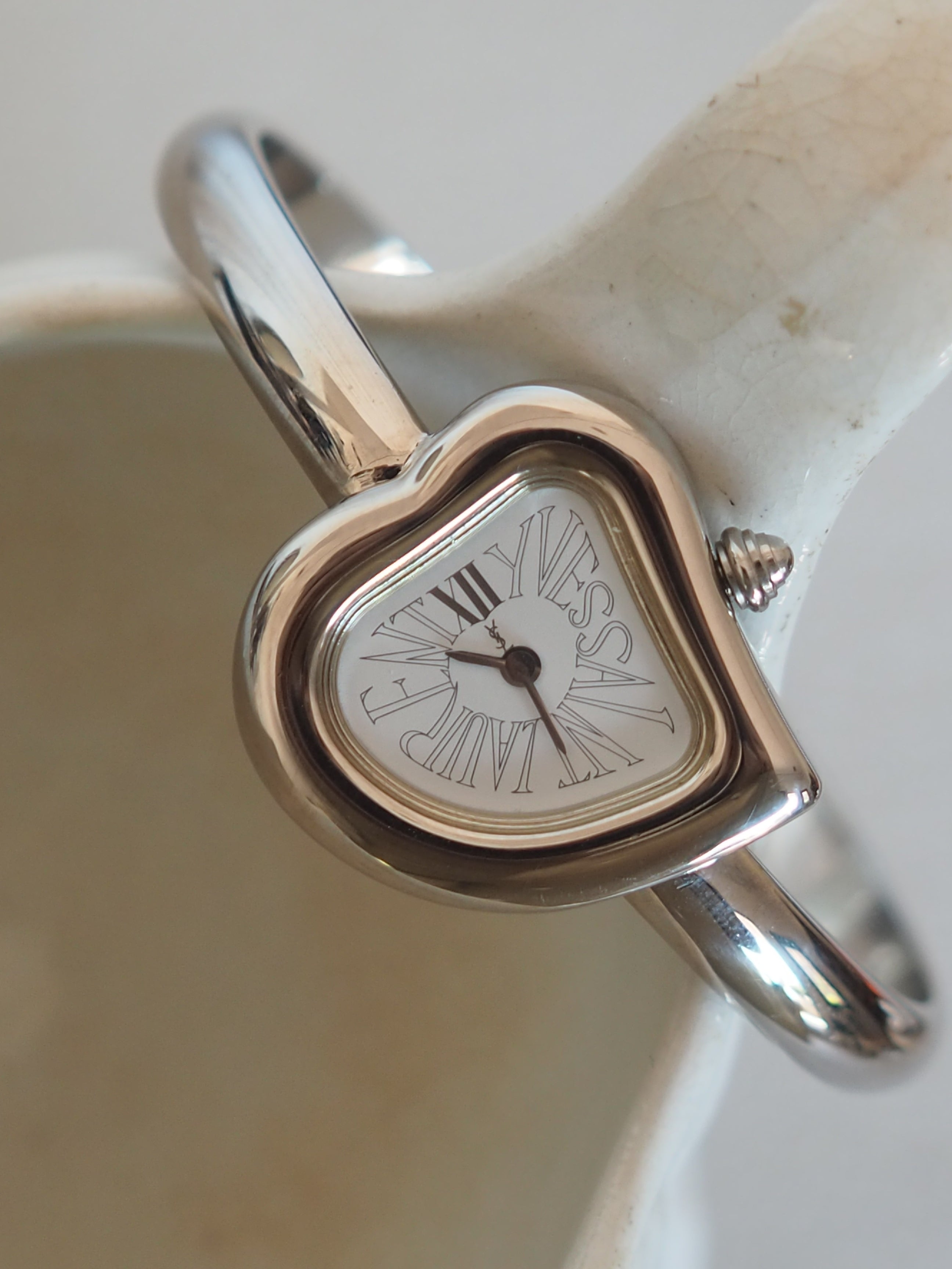 Yves Saint Laurent イヴ・サンローラン YSL ハート バングル ウォッチ