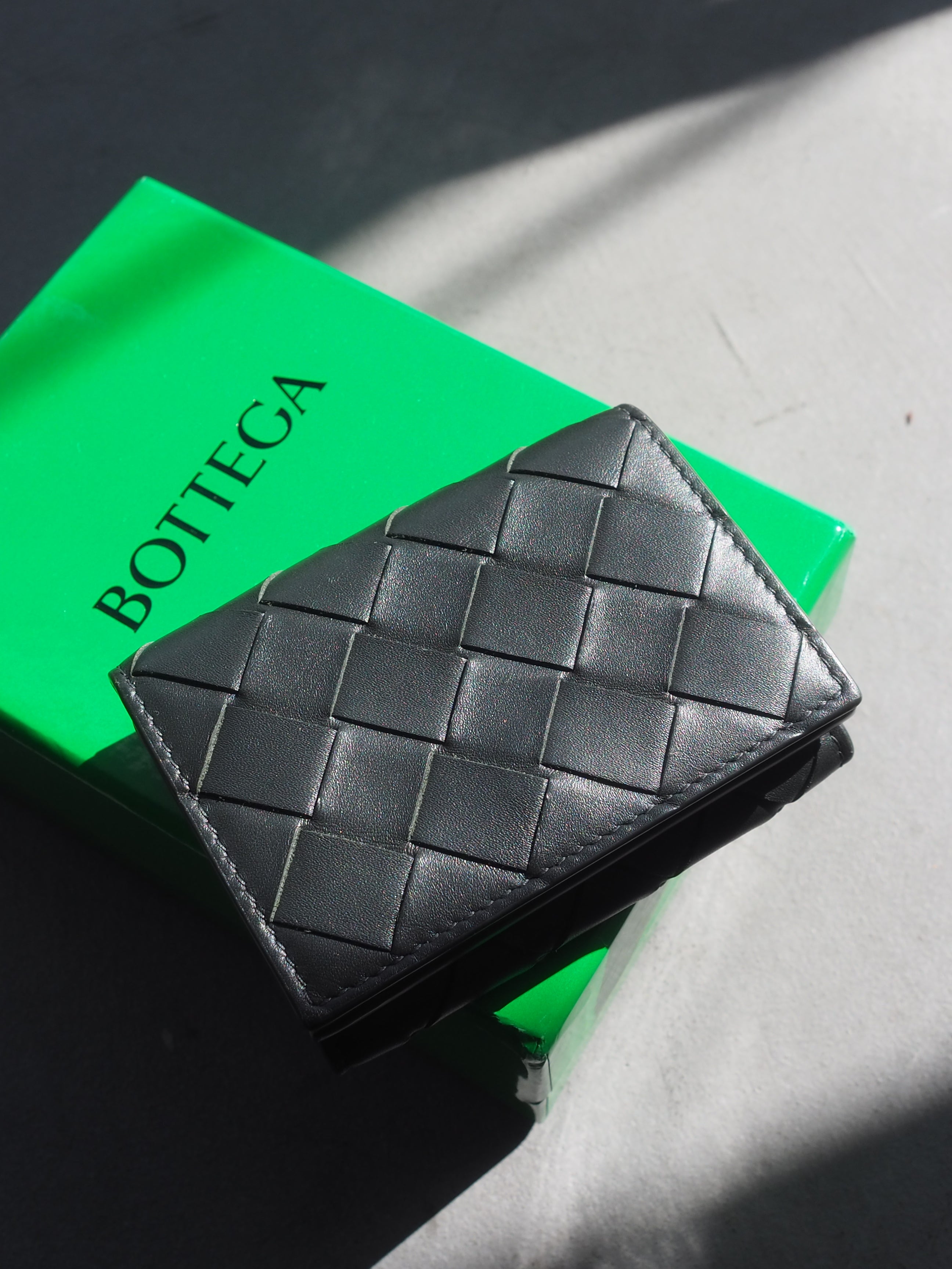 BOTTEGA VENETA マキシイントレチャート ウォレット ミニ 財布 三