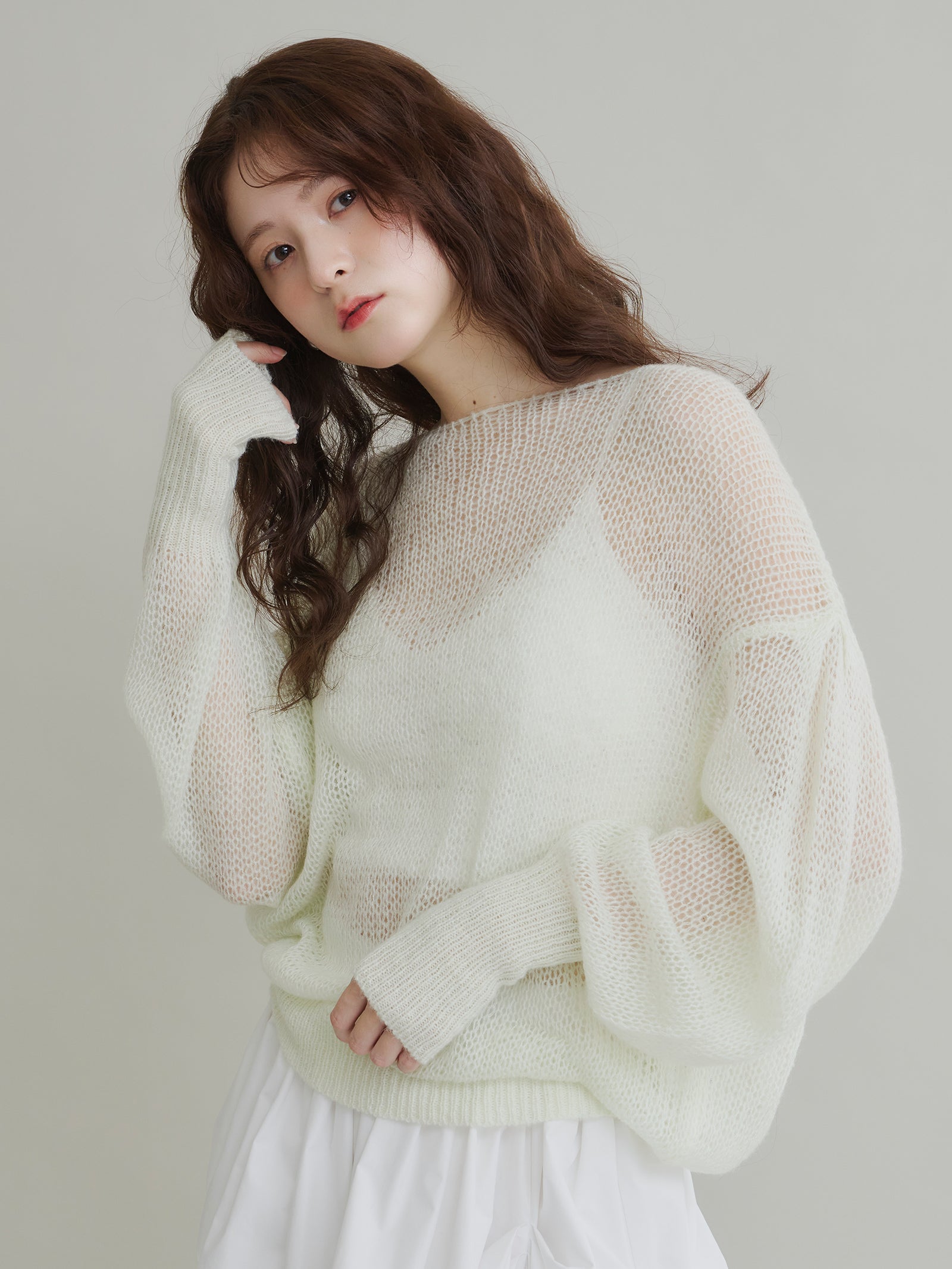 カラーシアーボリュームスリーブニット