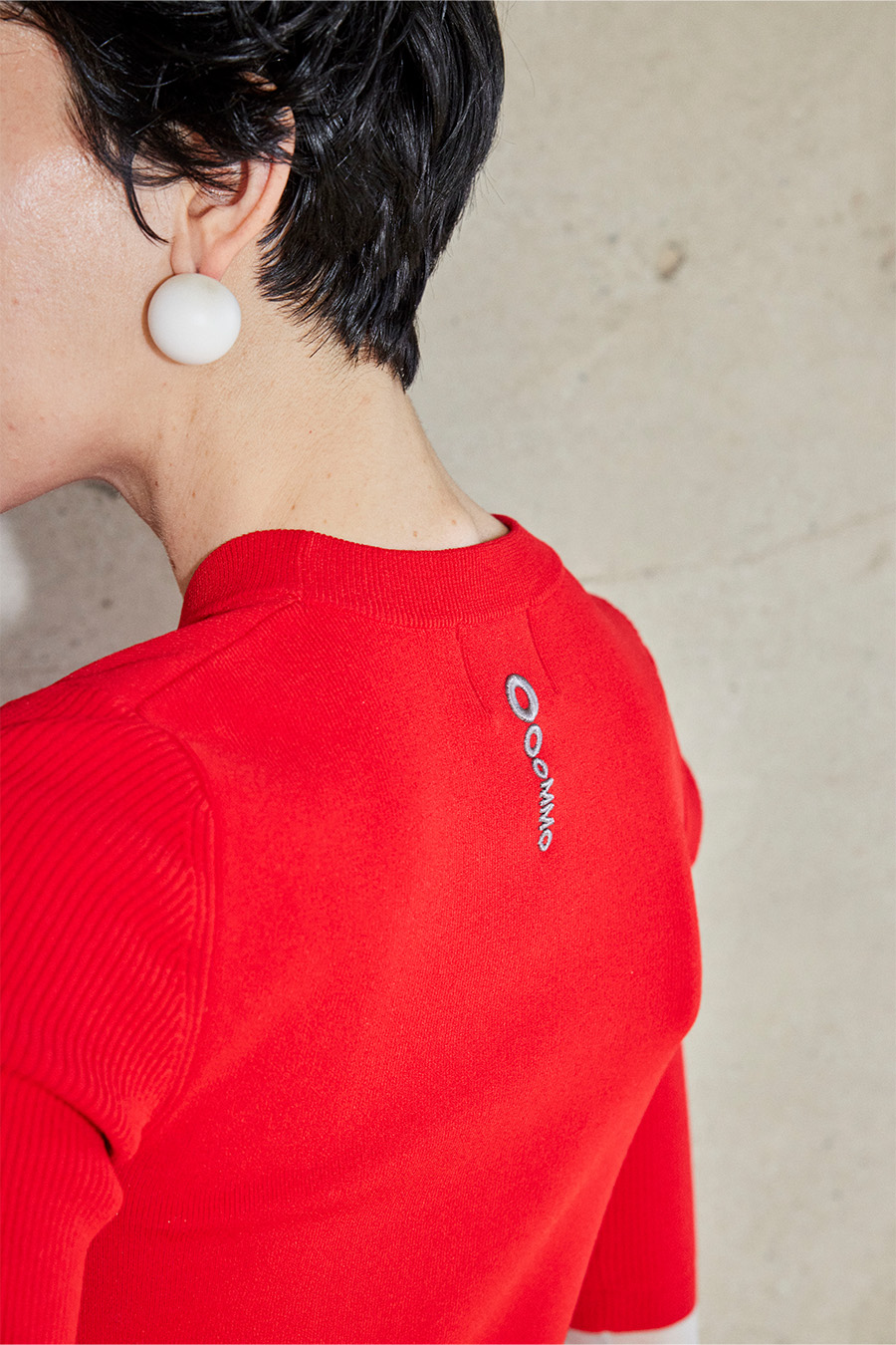 OMMO ONLINE STORE / CIRCLE CUT BLOCKING KT TOP