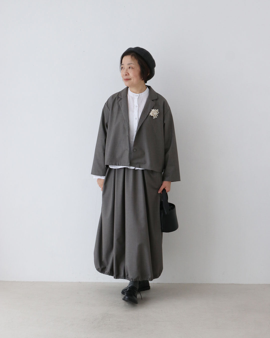 やさしく品よく、私らしく。大人のための上質セットアップ。 – ONE