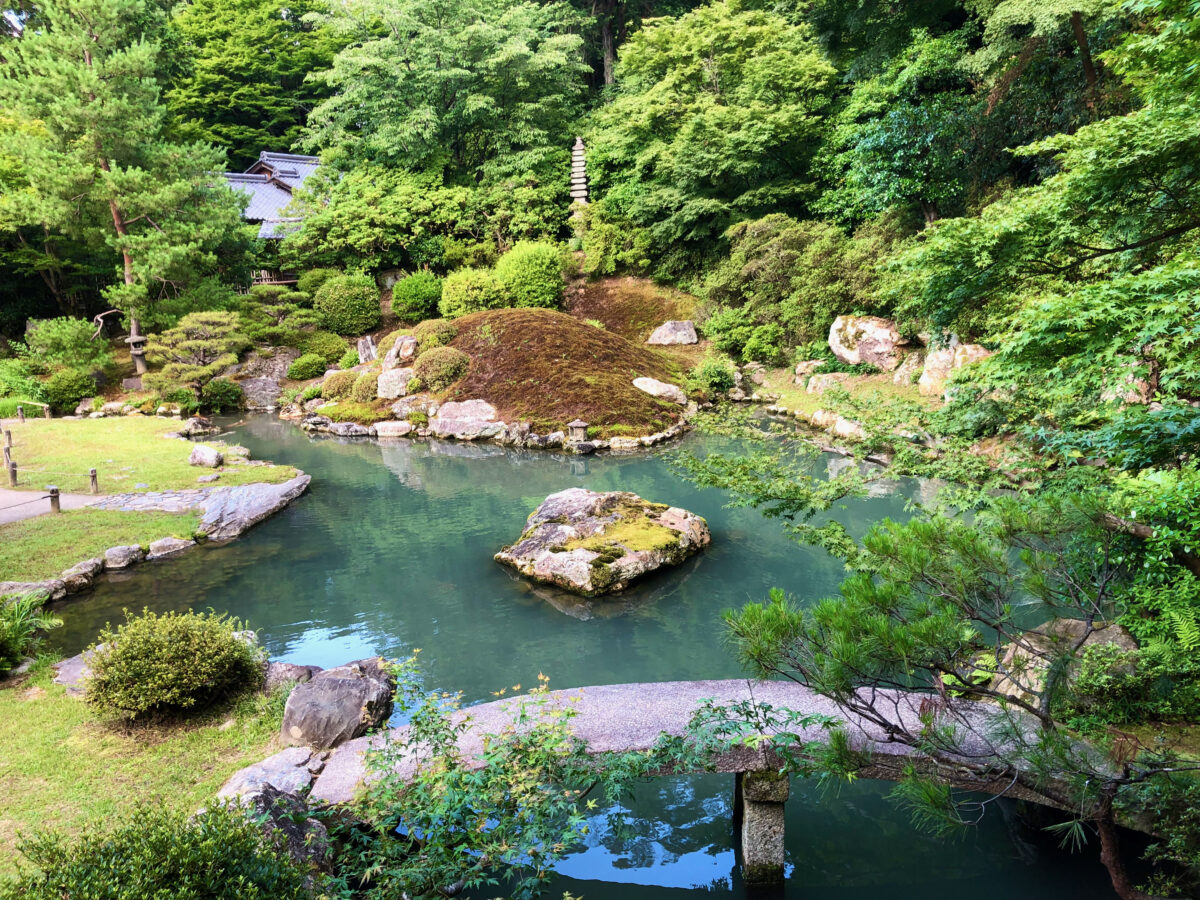 青蓮院庭園（青蓮院門跡） ― 相阿弥・小堀遠州作庭…京都市東山区の庭園