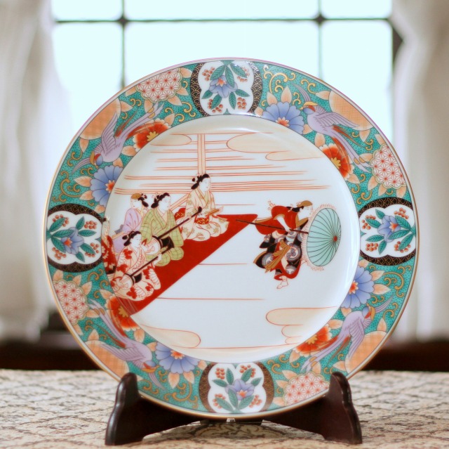 有田焼,飾り皿，インテリア，美人画（酒宴）|有田焼の老舗-香蘭社