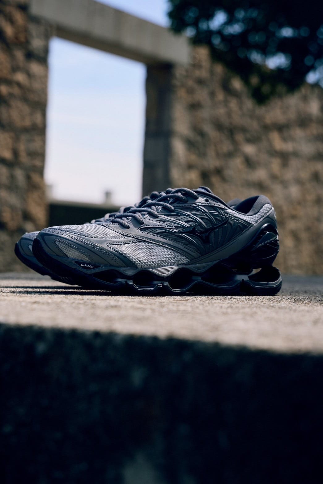 MIZUNO/ミズノ WAVE PROPHECY LS センセティックレザー(26.5cm GREY