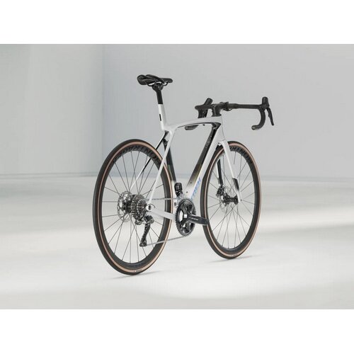 TREK ( トレック ) ロードバイク MADONE SL6 GEN8 ( マドン SL6 GEN8